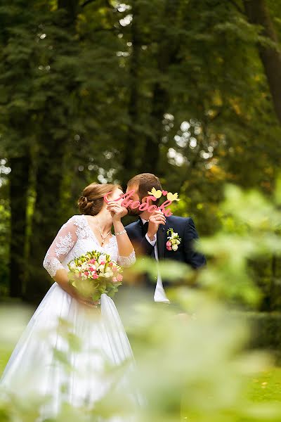 Wedding photographer Galina Zhikina (seta88). Photo of 16 August 2016