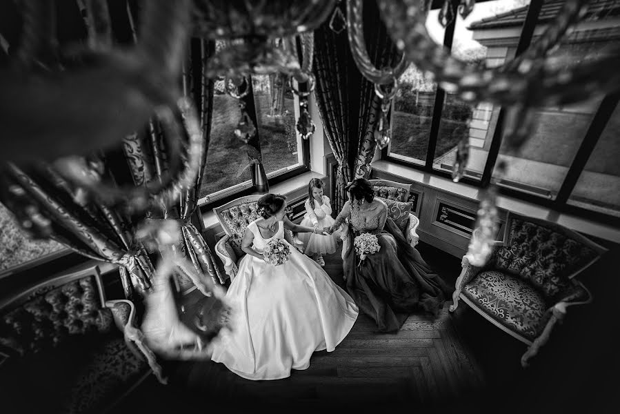 結婚式の写真家Nicolae Boca (nicolaeboca)。2016 10月6日の写真