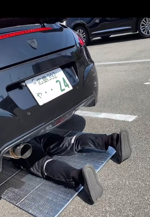 RCZの排気漏れに関するカスタム事例の投稿画像1枚目