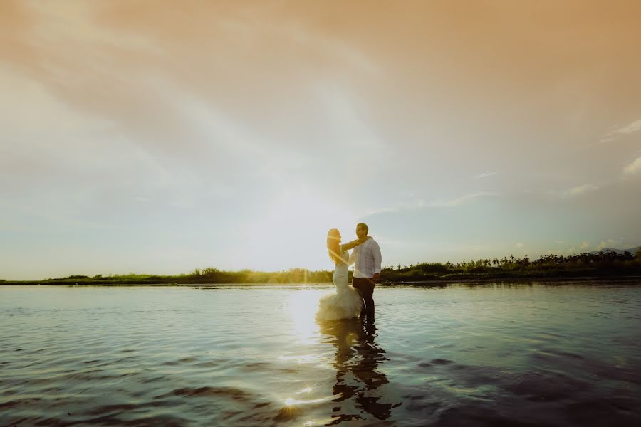 Fotografo di matrimoni Oliver Núñez (olivernunez). Foto del 18 settembre 2017