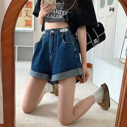 Title 4, Womens Retro Loose And Thin Curly Denim Shorts...