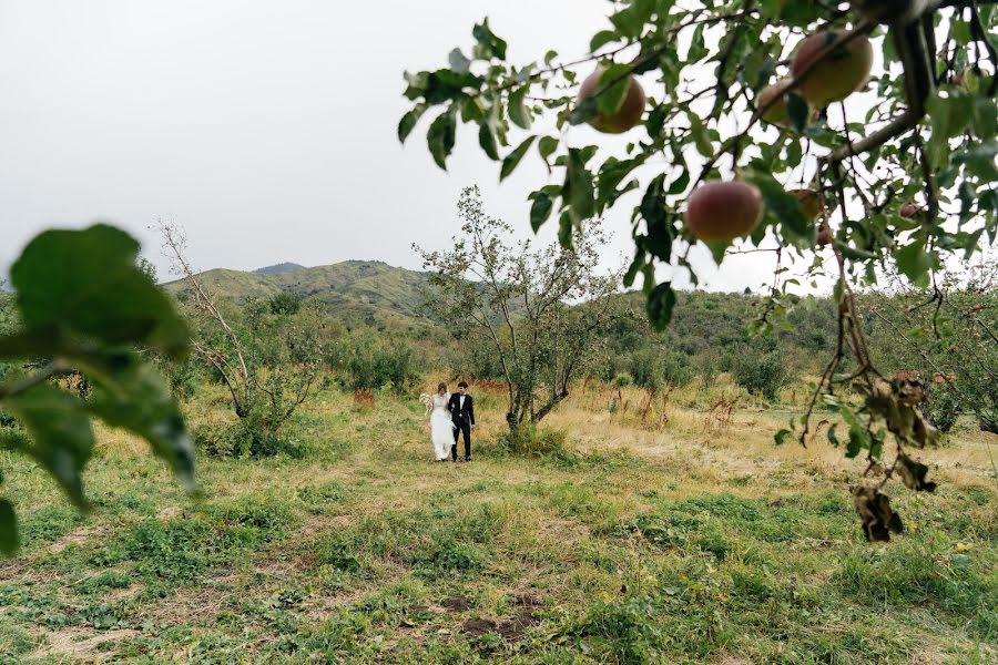 Fotografo di matrimoni Kayrat Shozhebaev (shozhebayev). Foto del 2 ottobre 2019