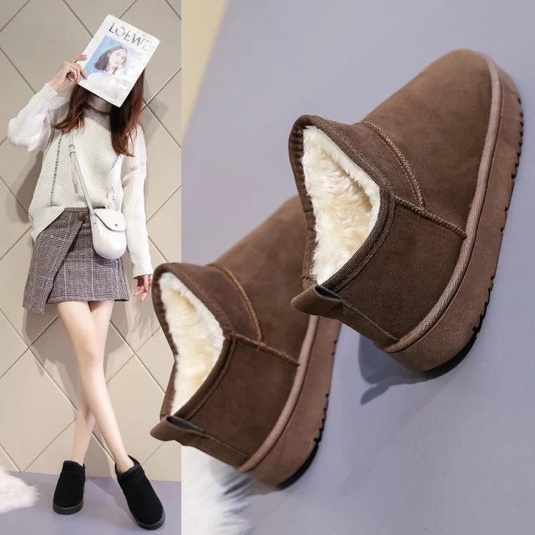Bottes épaisses en peluche pour femmes Chaleur et confort hivernal. Gardez vos pieds au chaud et profitez du confort douillet de ces bottes en peluche.