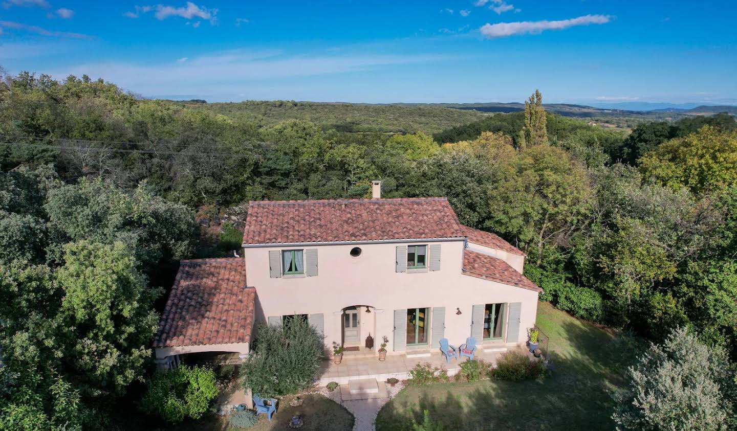 Villa avec piscine et terrasse Uzès