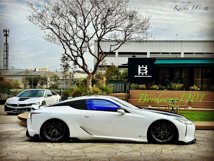 LCのLC TEAM KANSAI・BORDEAUX1901・撮影会オフ・毎月10日は100系LCの日・毎月10日はLEXUSの日に関するカスタム事例の投稿画像1枚目
