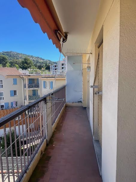 Vente appartement 3 pièces 67.7 m² à Cannes (06400), 244 000 €