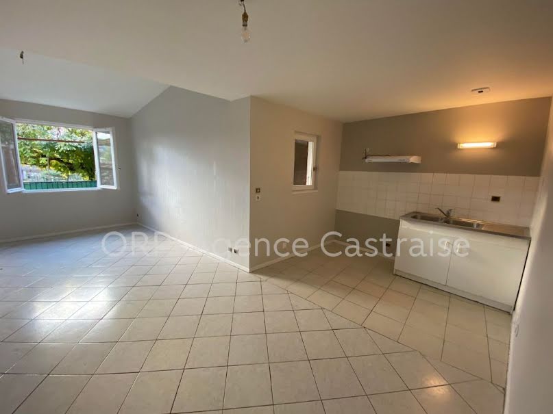 Location  appartement 3 pièces 53 m² à Castres (81100), 526 €