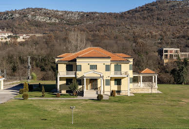 Villa with garden and terrace 8