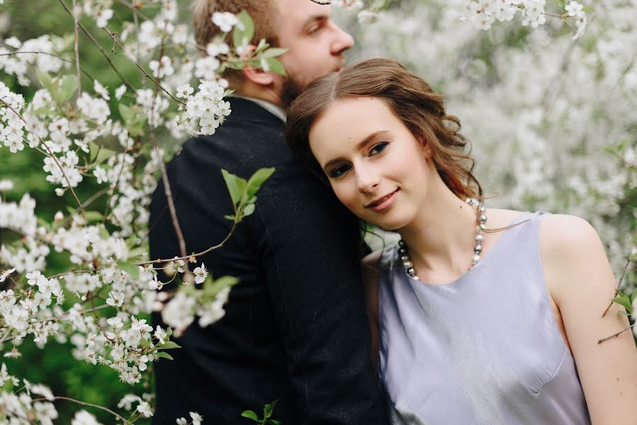 Fotógrafo de casamento Alina Shevareva (alinafoto). Foto de 19 de março 2020