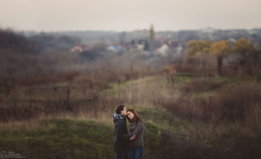 Wedding photographer Artem Goncharov (odinmig). Photo of 9 November 2013