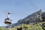 Table Mountain cable car transporting tourists up the mountain. File photo.