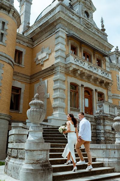 Wedding photographer Alla Ryabichenko (allar). Photo of 25 August 2021