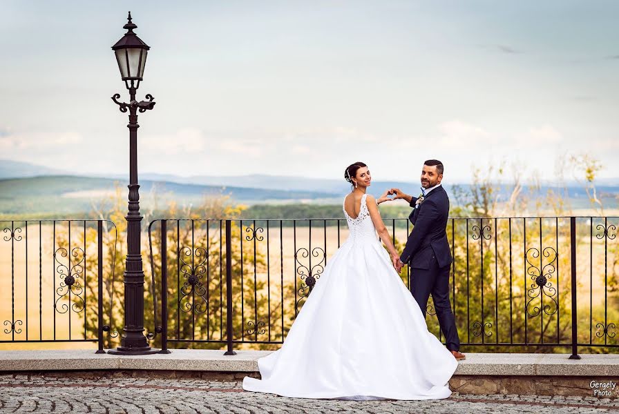 Wedding photographer Gergely Tóth (gergelyphotosk). Photo of 16 April 2019