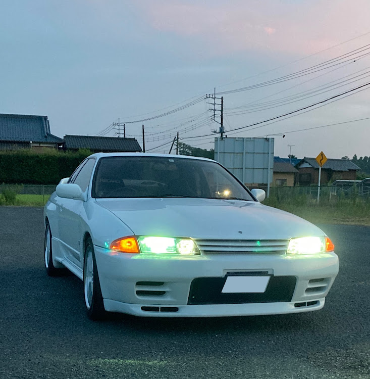 スカイライン GT-RのスカイラインGT-R・BNR32・片目ライト・ライトスイッチ交換したのに…・まだまだ暑いですねに関するカスタム事例の投稿画像4枚目