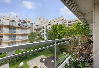 Apartment with terrace 1