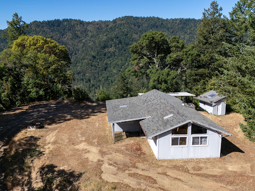 Luxury house for sale in Healdsburg (United States) - House with wooded lot mountain view