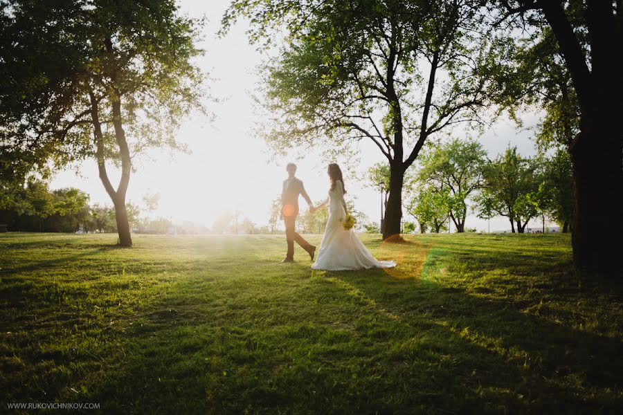 Fotógrafo de casamento Dmitriy Rukovichnikov (drphotography). Foto de 5 de junho 2015