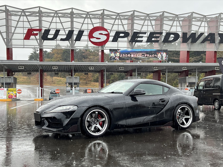 スープラのsoc全国オフ・supra・2022soc全国オフに関するカスタム事例の投稿画像2枚目