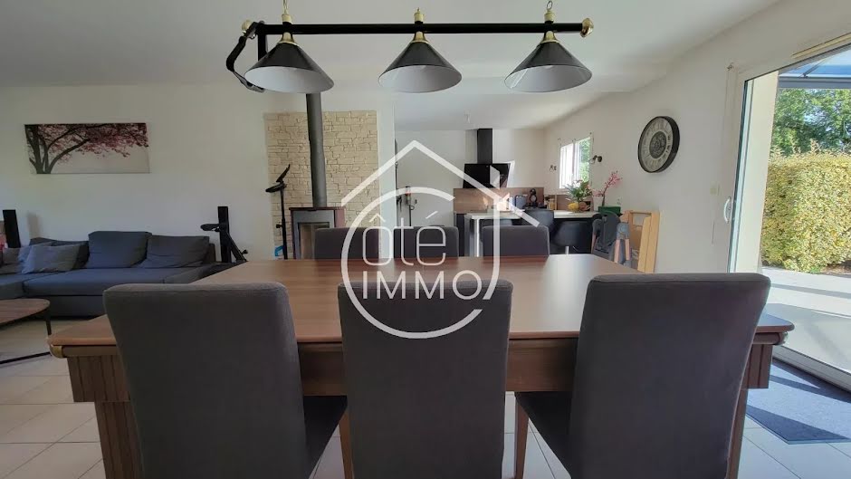 Vente maison 4 pièces 107 m² à Les Artigues-de-Lussac (33570), 295 000 €