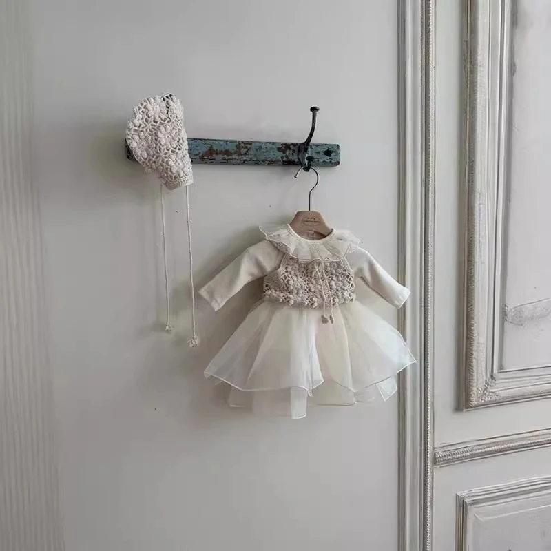 Meisjes eendelig onesie met kant en mesh, baby bloomer met rok. Schattig en comfortabel voor baby's, perfect voor speciale gelegenheden.