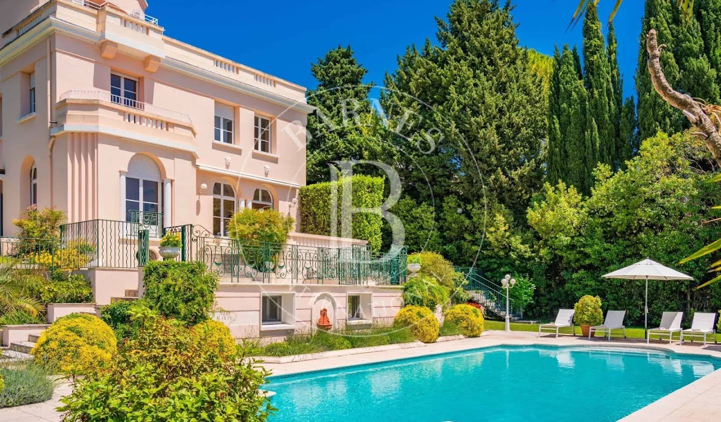 Villa with pool and terrace Cannes