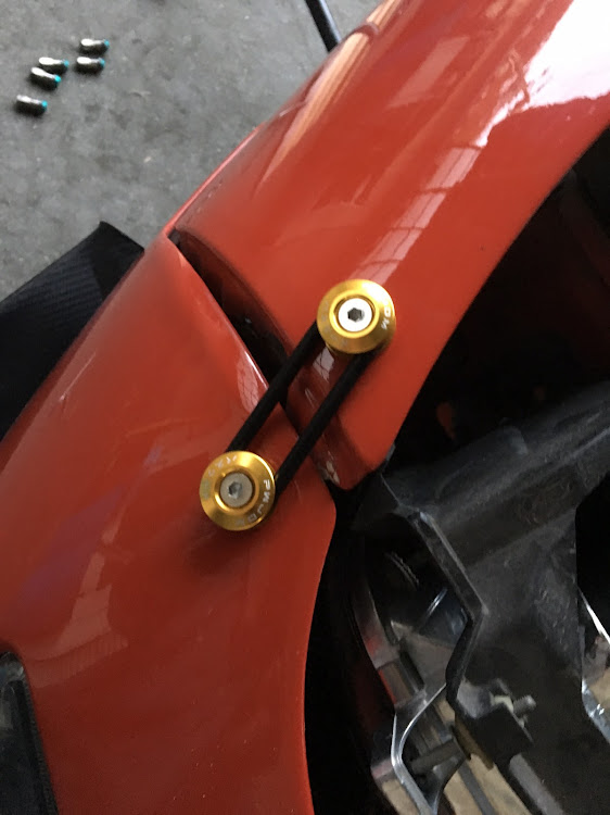 RX-7のDIY・チリ合わせ・ショートアンテナに関するカスタム事例の投稿画像4枚目