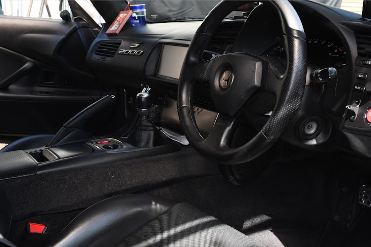 カローラスポーツのみんなのステアリングが見たい・お題に乗っかってみた・カローラスポーツ・S2000に関するカスタム事例の投稿画像2枚目
