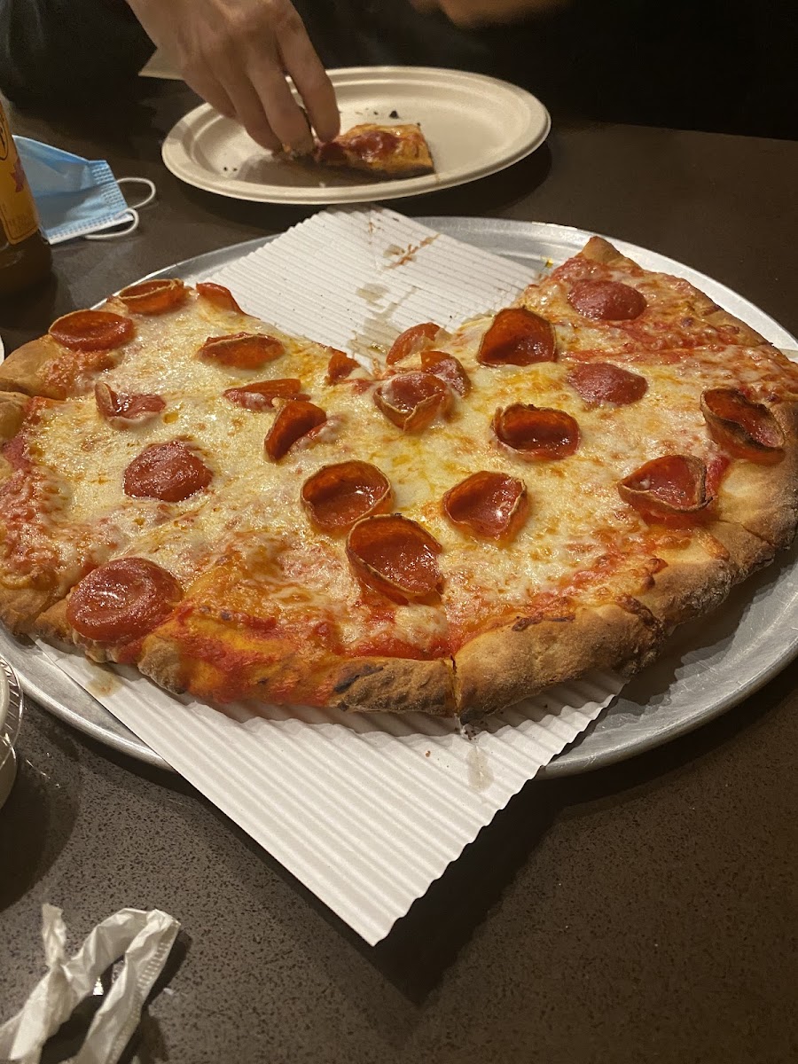 Gluten-Free Pizza at Pizza Boy