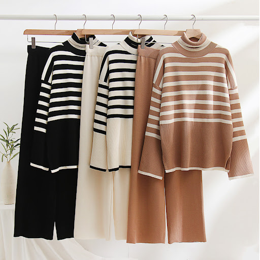 Title 2, Striped Minimalist Knitted Two-piece Womens Su...