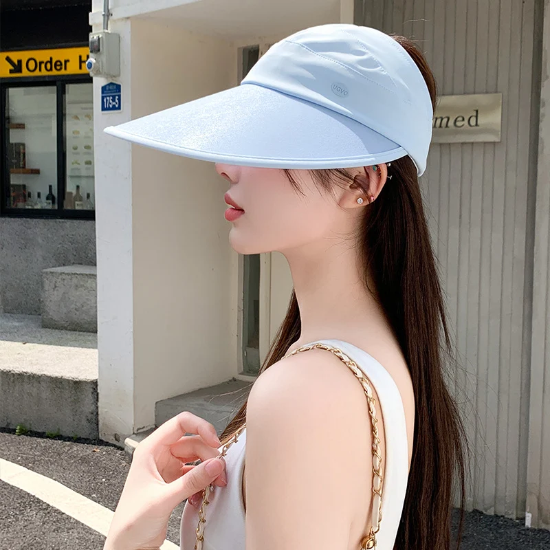 Chapeau de soleil minimaliste de couleur unie