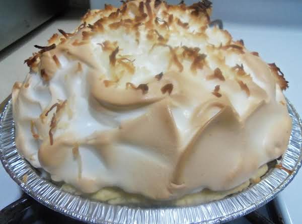 COCONUT MERINGUE PIE_image