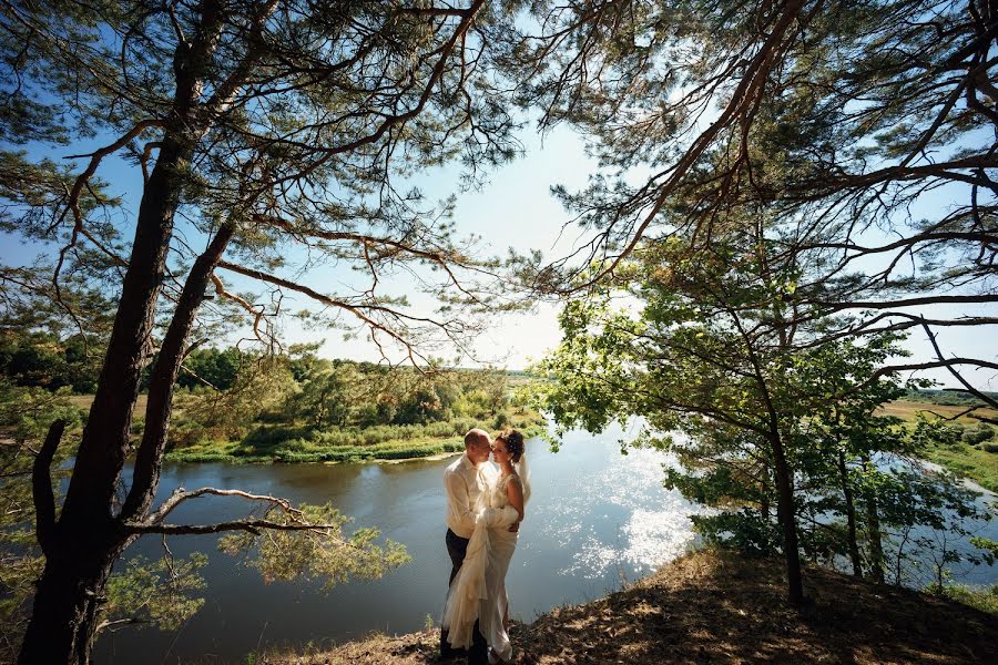 婚禮攝影師Dmitriy Shumeev（wedmoment）。2015 8月17日的照片
