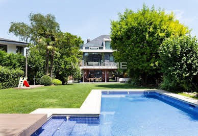 Villa with pool and terrace 6