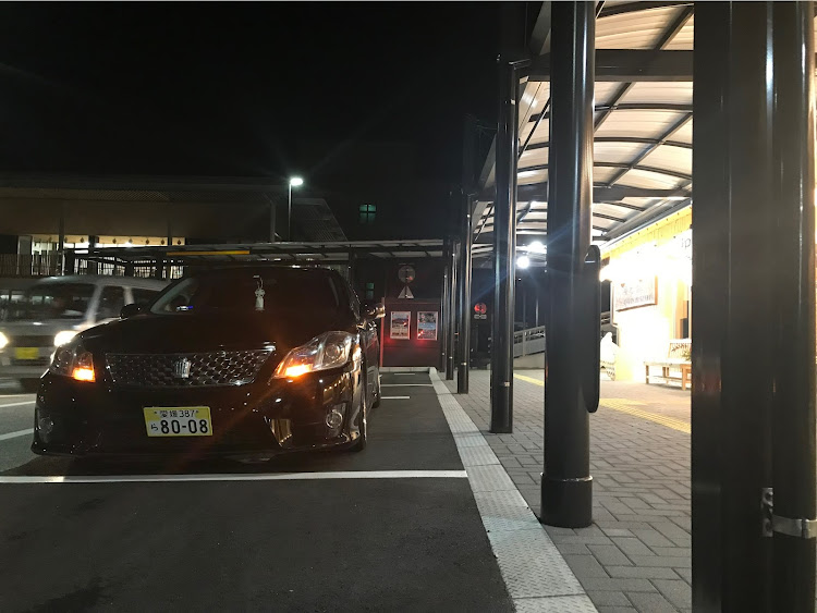 クラウンアスリートのTakuyakuさんが投稿したカスタム事例の投稿画像1枚目