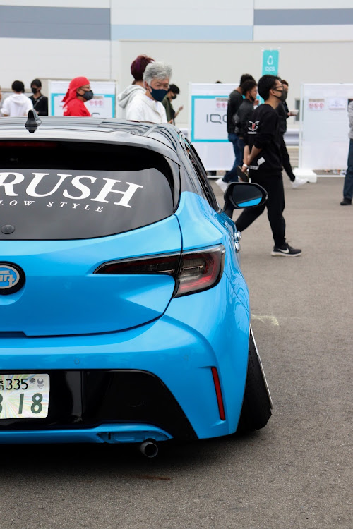 カローラスポーツのキャンバー・イベント・stancenation・カローラスポーツ・ローリングショットに関するカスタム事例の投稿画像3枚目