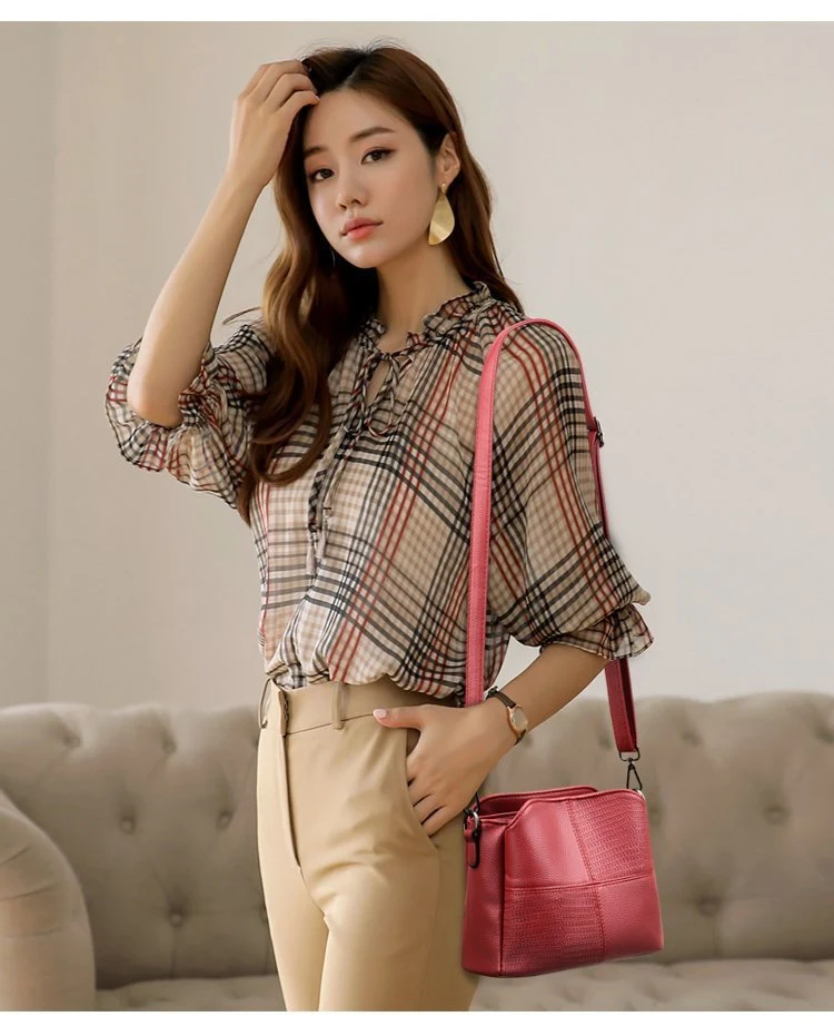 Borsa a tracolla da donna retrò trendy, grande capacità, stile letterario semplice. Perfetta per un look alla moda e funzionale in ogni occasione.
