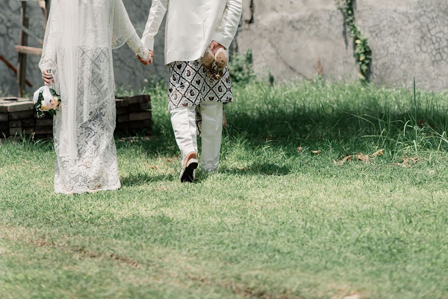 Fotógrafo de casamento Thoriq Ubaidillah (thoriqubaidillah). Foto de 10 de março 2022