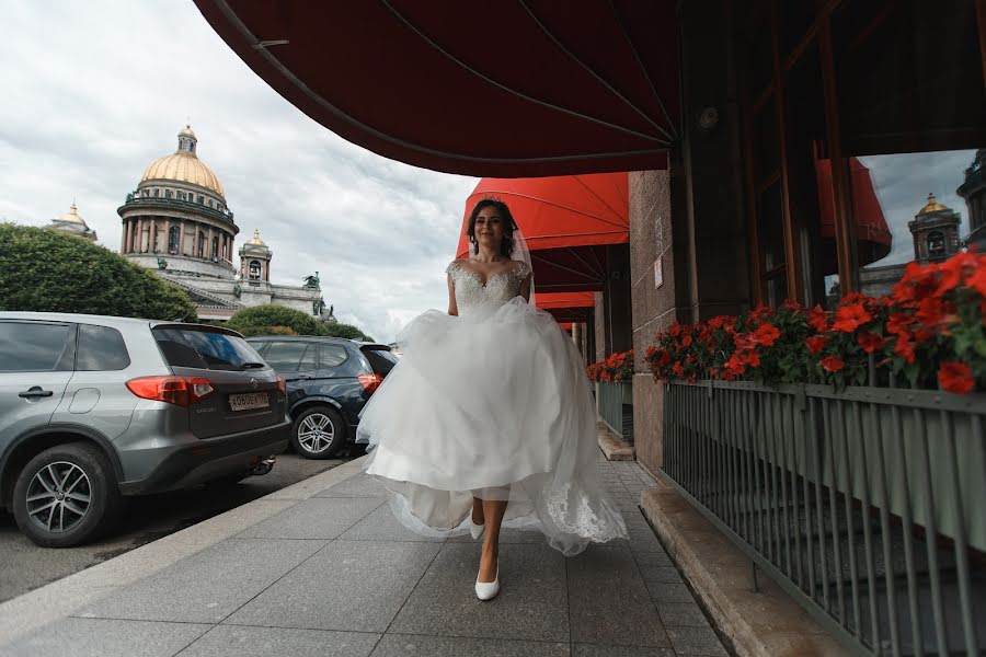 Wedding photographer Antonina Linova (fottolino). Photo of 24 July 2019