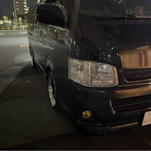 ハイエースバン TRH200V