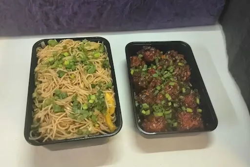 Noodles With Manchurian [12 Pieces, Serves 2]