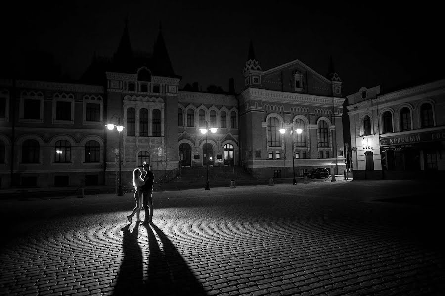 Hochzeitsfotograf Nikolay Kozerin (kozerin). Foto vom 25. April 2022