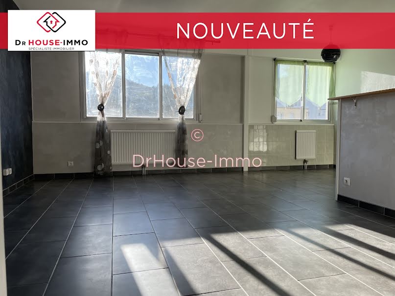 Vente appartement 4 pièces 85 m² à Saint-Etienne (42000), 110 000 €