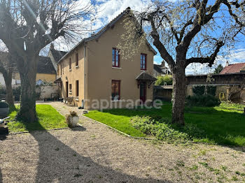 maison à Escolives-Sainte-Camille (89)