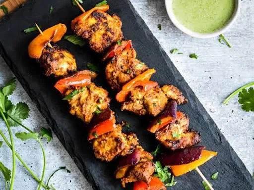 Chicken Garlic Tikka (6 Pcs)