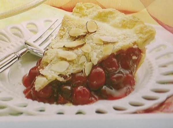 cherry chocolate chip pie_image