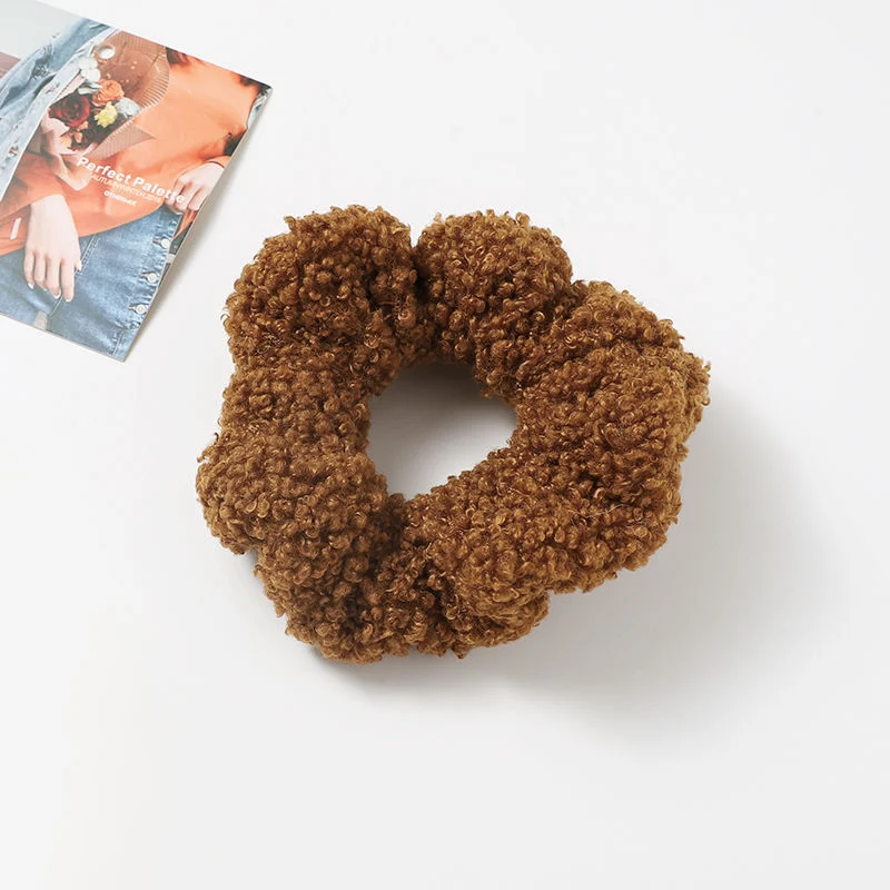 Anneau de cheveux en peluche grosse intestin automne hiver, style coréen simple, accessoire parfait pour coiffures confortables et à la mode. Indispensable!
