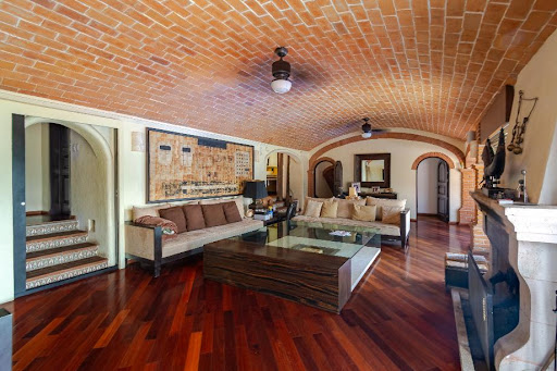 House 4