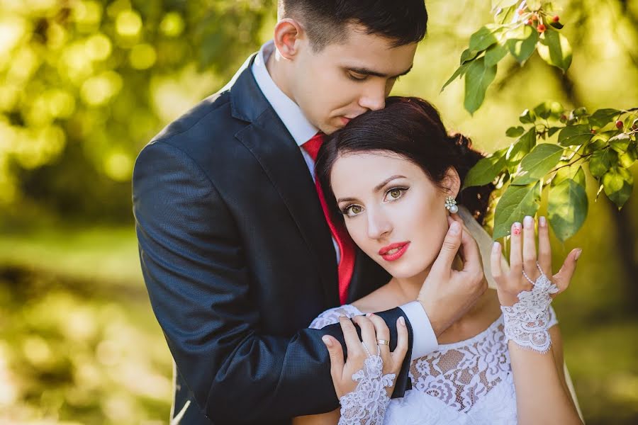Fotografer pernikahan Oksana Ladygina (oxanaladygina). Foto tanggal 2 Desember 2015