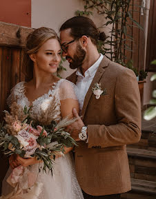 Fotógrafo de casamento Yulya Kamenskaya (myjuly). Foto de 5 de fevereiro 2019