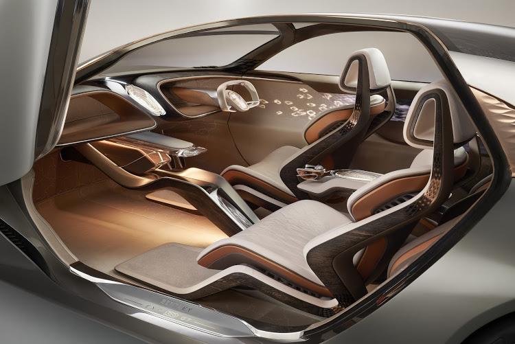 Luxury in minimalist style: the interior of the EXP 100 GT concept car.